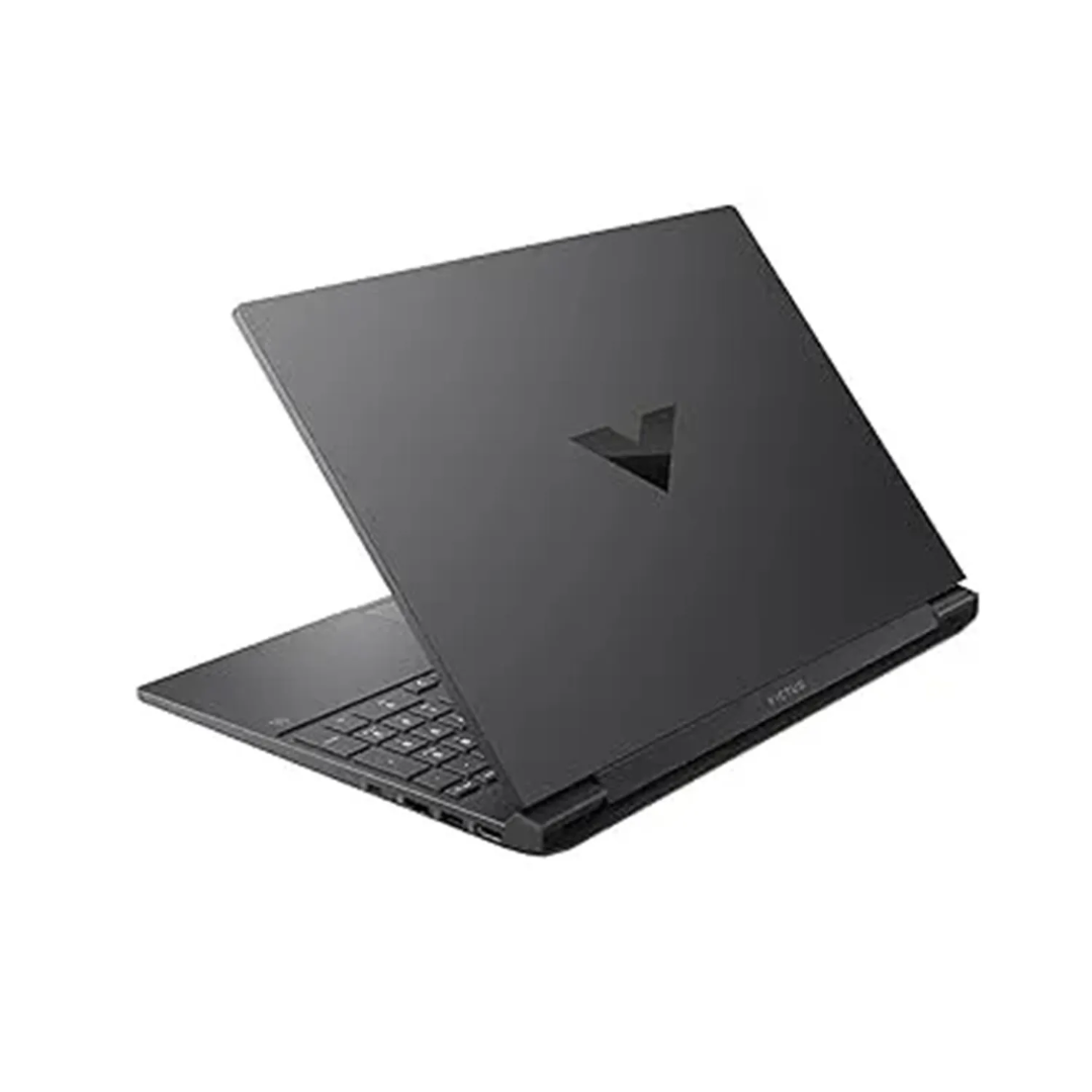 Portátil gamer HP Victus 15-FB3019LA Ryzen 7 7445HS, vista trasera en ángulo mostrando el sistema de ventilación.