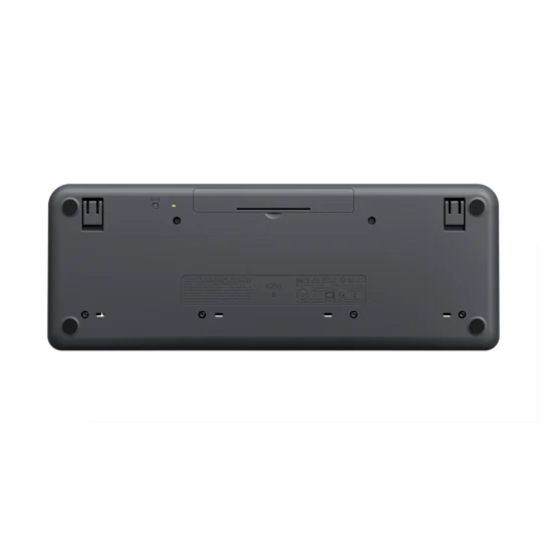 Teclado Logitech K250 inalámbrico, vista posterior del diseño del teclado.