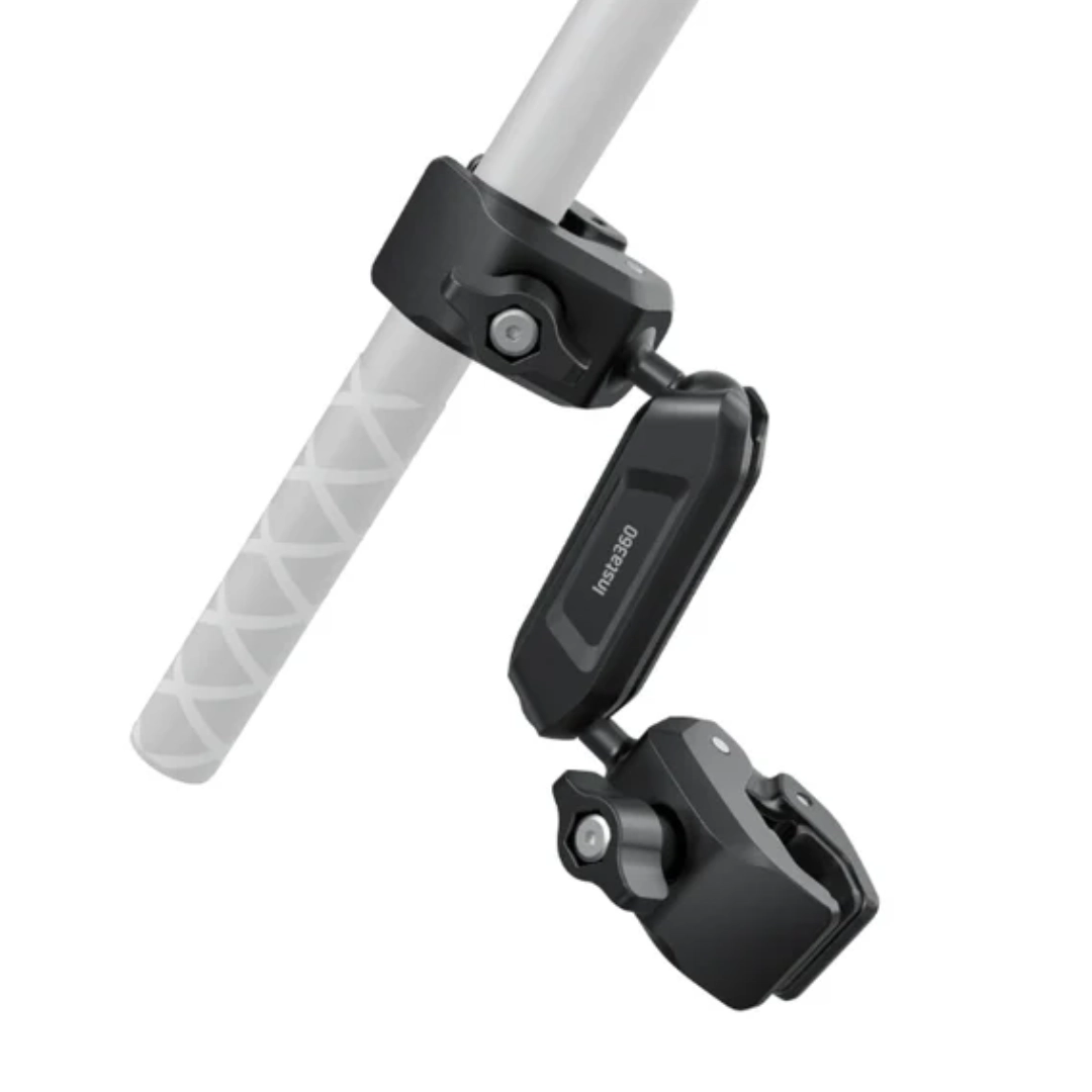 Accesorio para moto, vista de como se sujeta a elementos