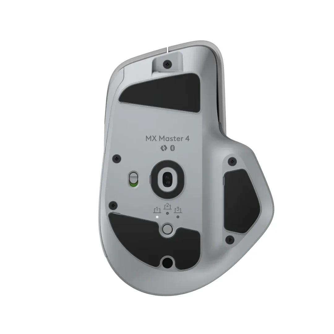 Vista desde la parte de abajo del mouse, se puede ver la tecnologia del mouse