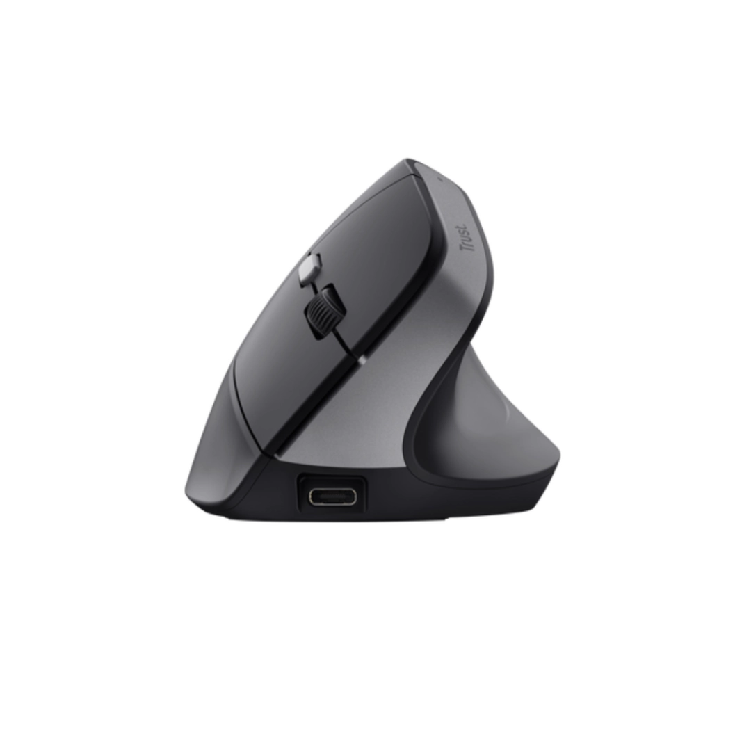 Vista desde la parte frontal del mouse se puede ver el puerto c