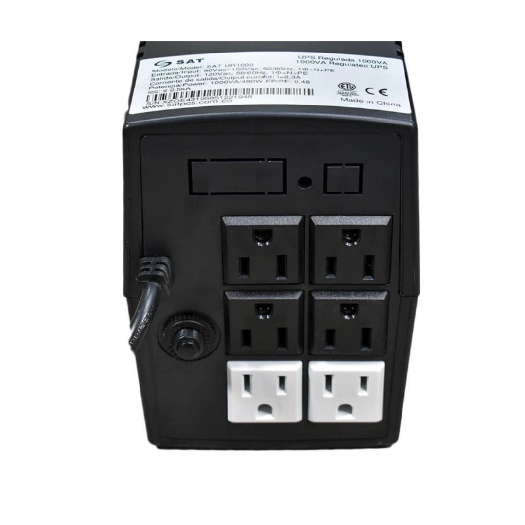 Vista de la ups de la parte de atras, se logra ver los puertos