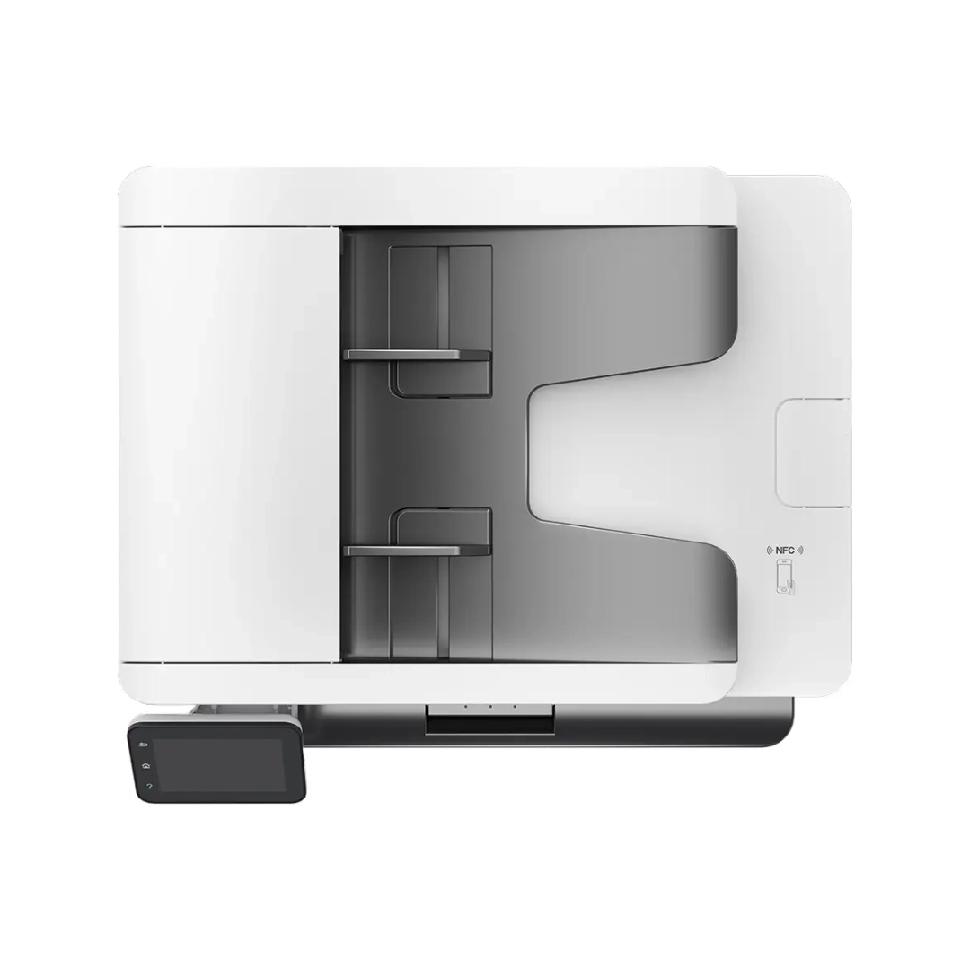 Vista de la parte superior de la impresoera, se logra ver el compartimento del papel