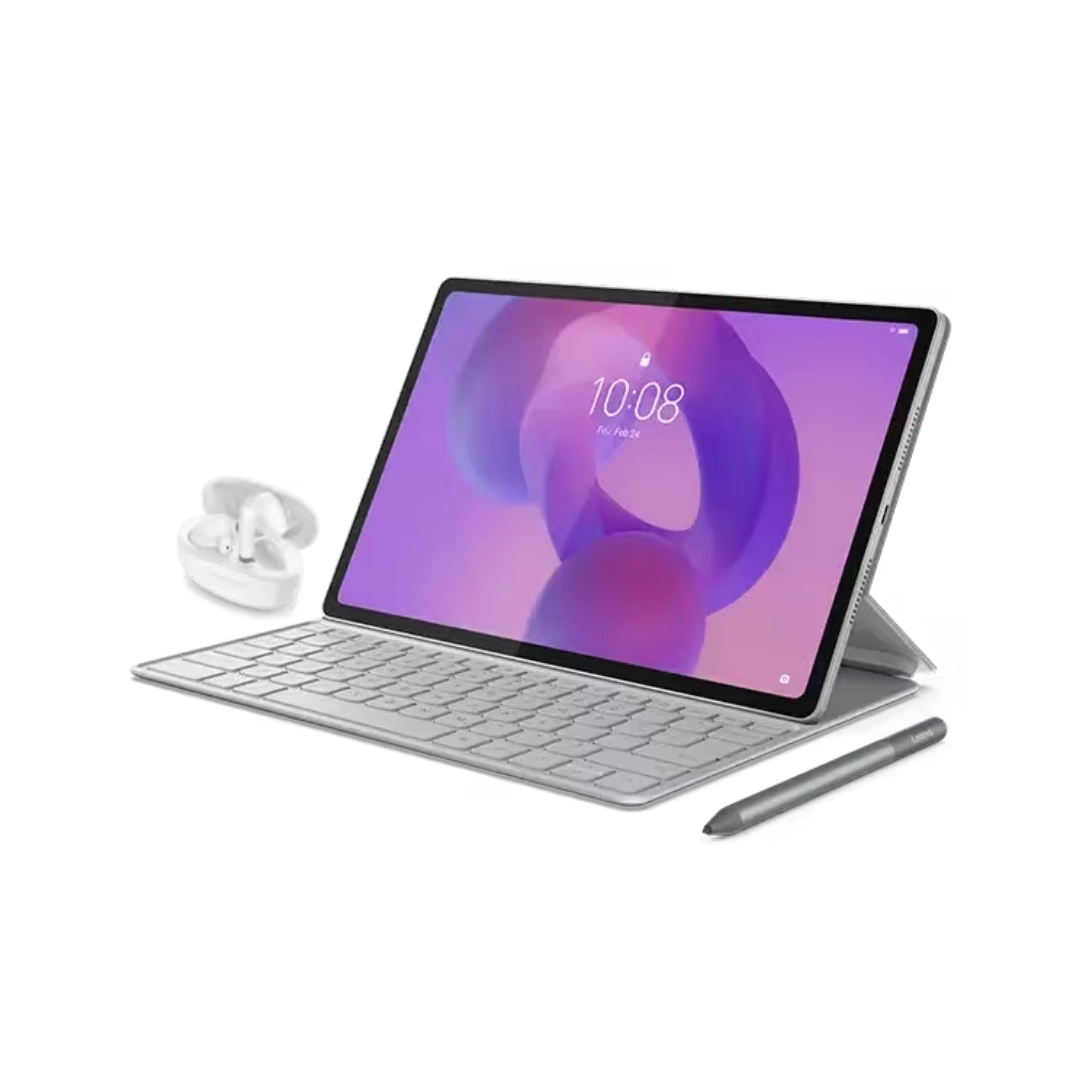 Vista de la parte frontal de la tablet lenovo, se aprecia la funda con teclado, lapiz y audifonos